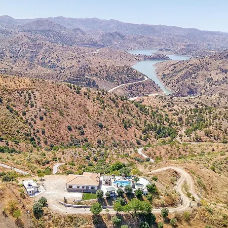 El Desafio De Aguilas Almogía